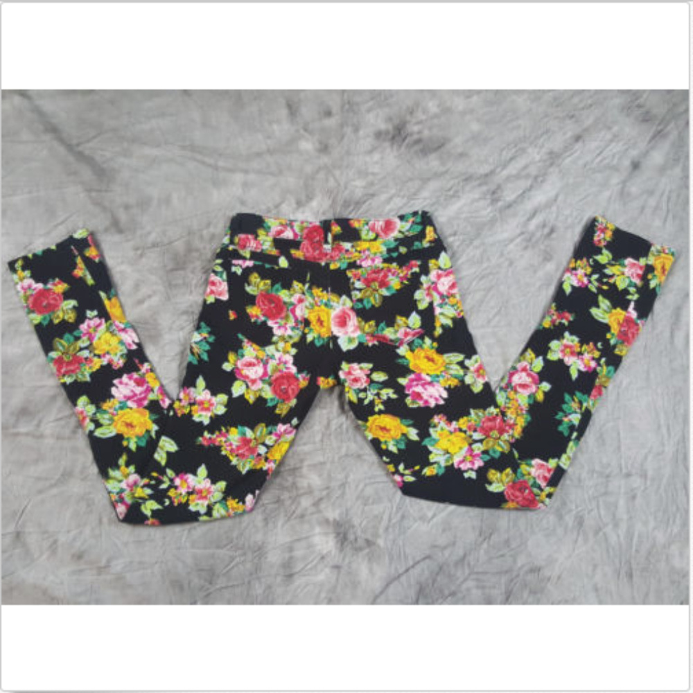 Mudd Skinny Jeans Black Floral Denim Size 1 - Picture 5 of 7